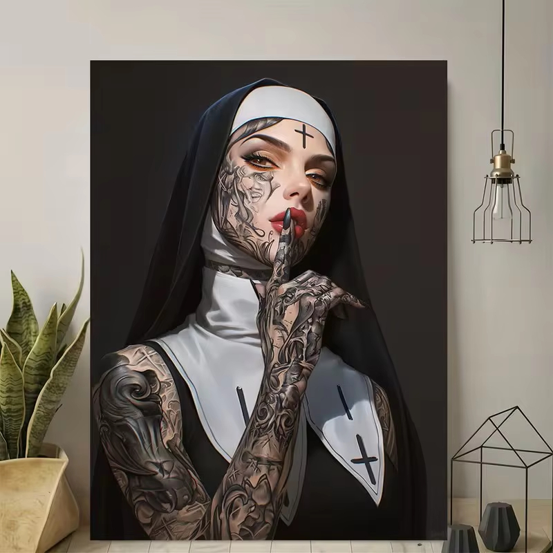 Modisches Mädchen-Tattoo, Nonn – Vintage Fashion Photos Bewertung und Preis