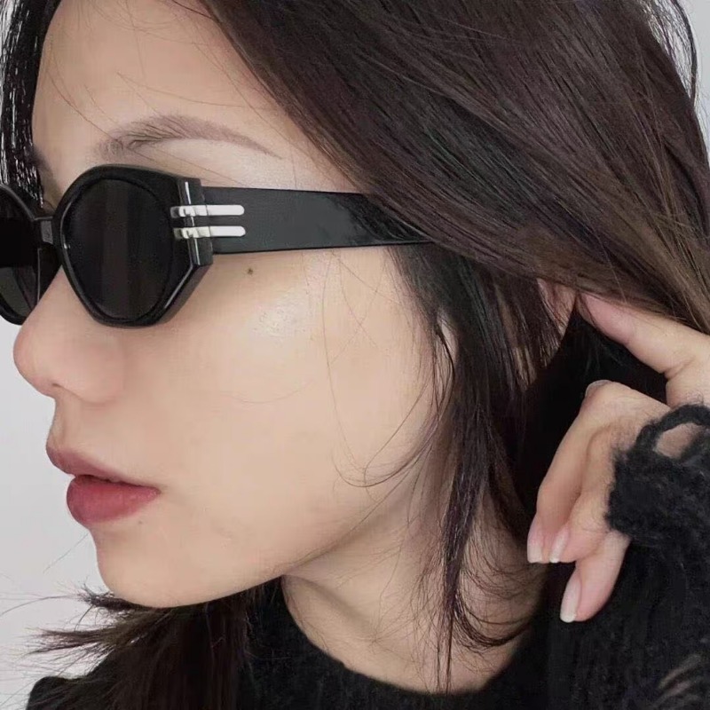 Neue kleine Y2K Cat-Eye-Sonnen – Vintage Fashion Glasses Bewertung und Preis