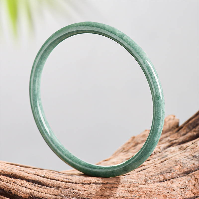Natürliches burmesisches Jadei – Vintage Fashion Accessories Bewertung und Preis