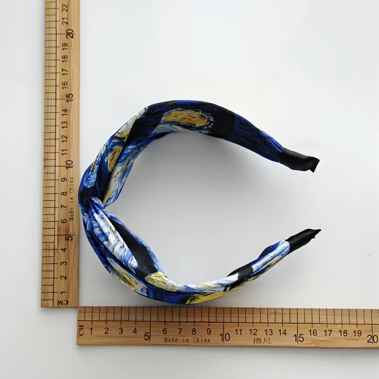 Vintage-Stirnband im Ölgemälde – Vintage Fashion Photos Bewertung und Preis
