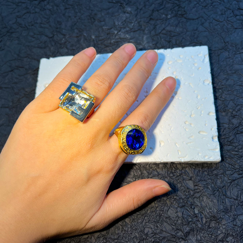 Vintage mittelalterlicher G-Ri – Vintage Fashion Rings Bewertung und Preis
